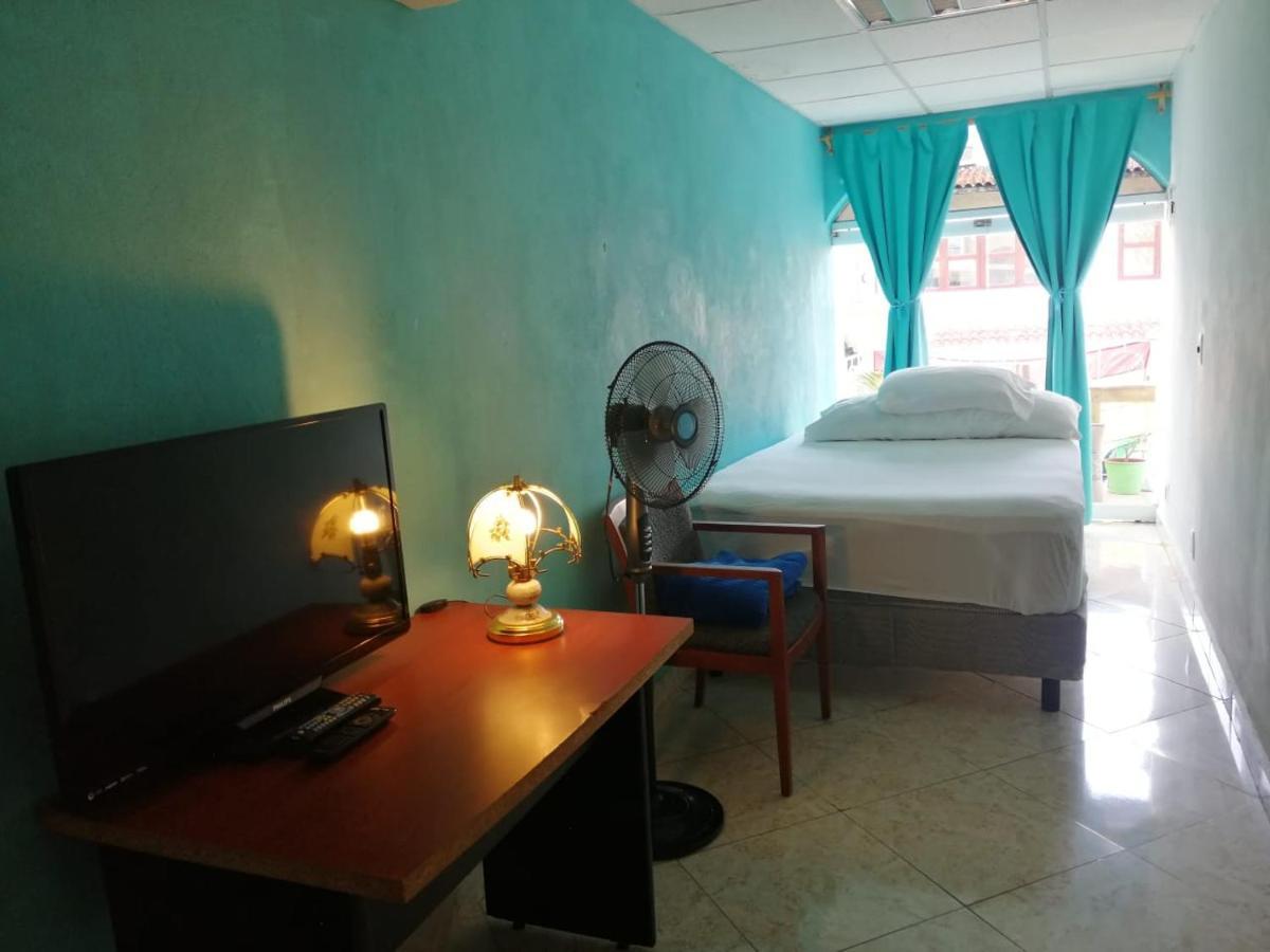 Boutique Basic Hotel Puerto Vallarta Bagian luar foto