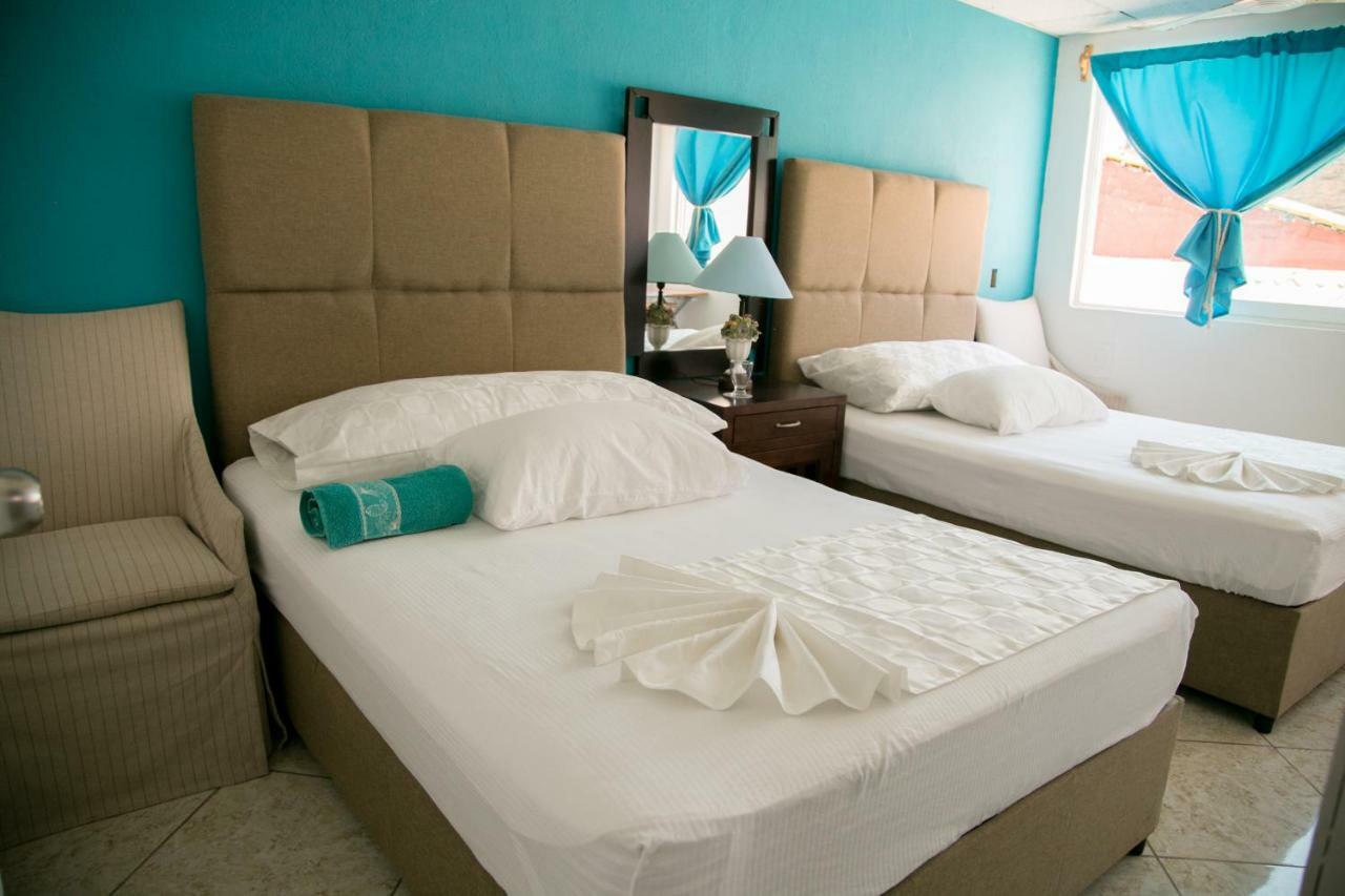 Boutique Basic Hotel Puerto Vallarta Bagian luar foto